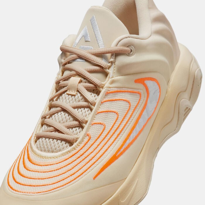 Nike Men's Giannis Immortality 4 Basketball Shoes Beige Nike Men's Giannis Immortality 4 Basketball Shoes Beige image number 4