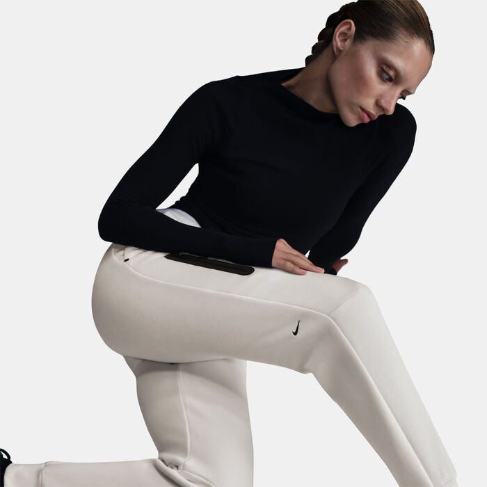 Nike Women's Sportswear Tech Fleece Sweatpants Ivory Nike Women's Sportswear Tech Fleece Sweatpants Ivory image number 3