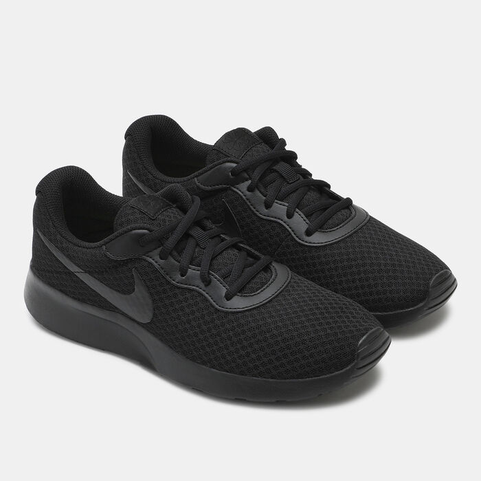 Nike Women's Tanjun Shoe Black Nike Women's Tanjun Shoe Black image number 1