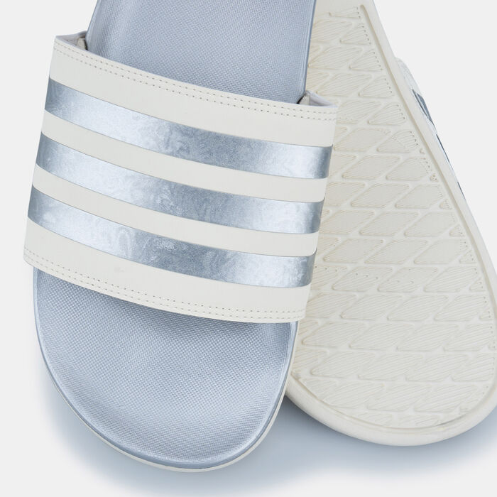 adidas Adilette Comfort Slides Mettalic adidas Adilette Comfort Slides Mettalic image number 2