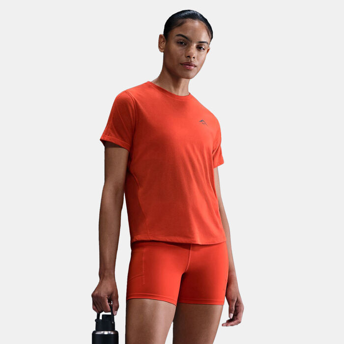 Nike Women's Trail Dri-FIT Running Top Red Nike Women's Trail Dri-FIT Running Top Red image number 0