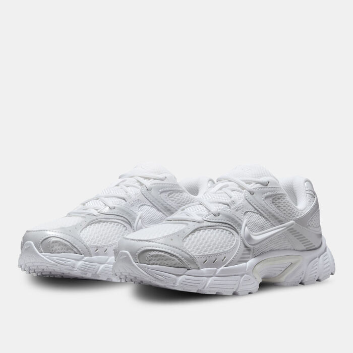 Nike Women's V5 RNR Shoes White image number 1