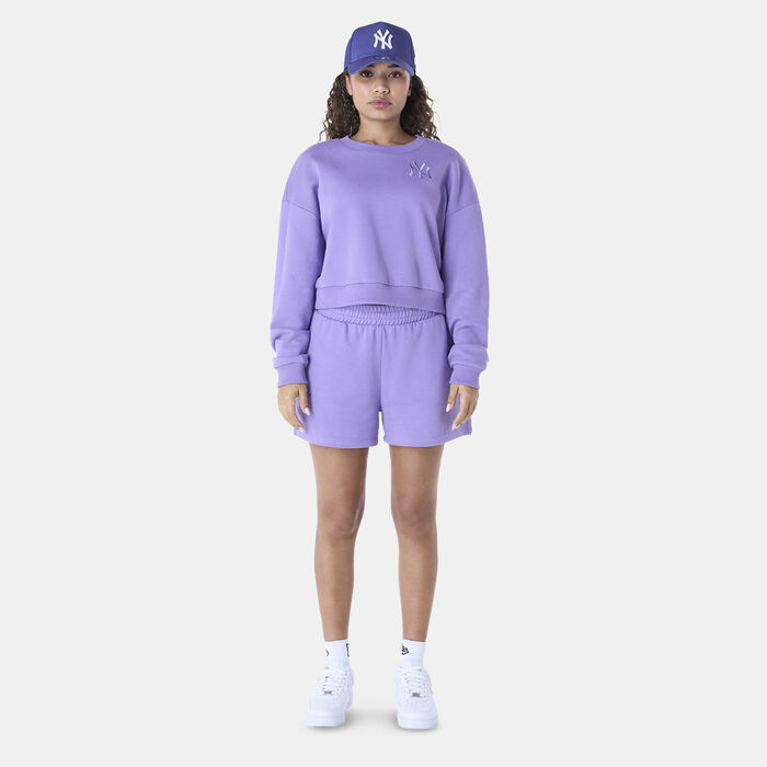 New Era Women's MLB New York Yankees League Essential Sweatshirt Purple New Era Women's MLB New York Yankees League Essential Sweatshirt Purple image number 2