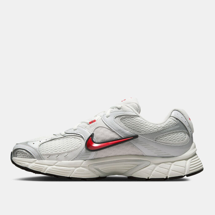 Nike Men's V5 RNR Shoes White Nike Men's V5 RNR Shoes White image number 2
