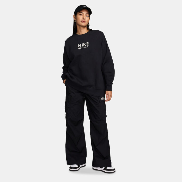 Nike Women's Fleece Sweatshirt Black image number 2