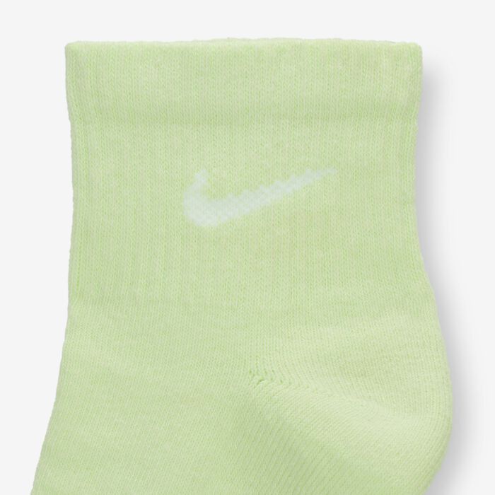 Nike Everyday Plus Cushioned Training Ankle Socks (3 Pairs) Multi-Color Nike Everyday Plus Cushioned Training Ankle Socks (3 Pairs) Multi-Color image number 3