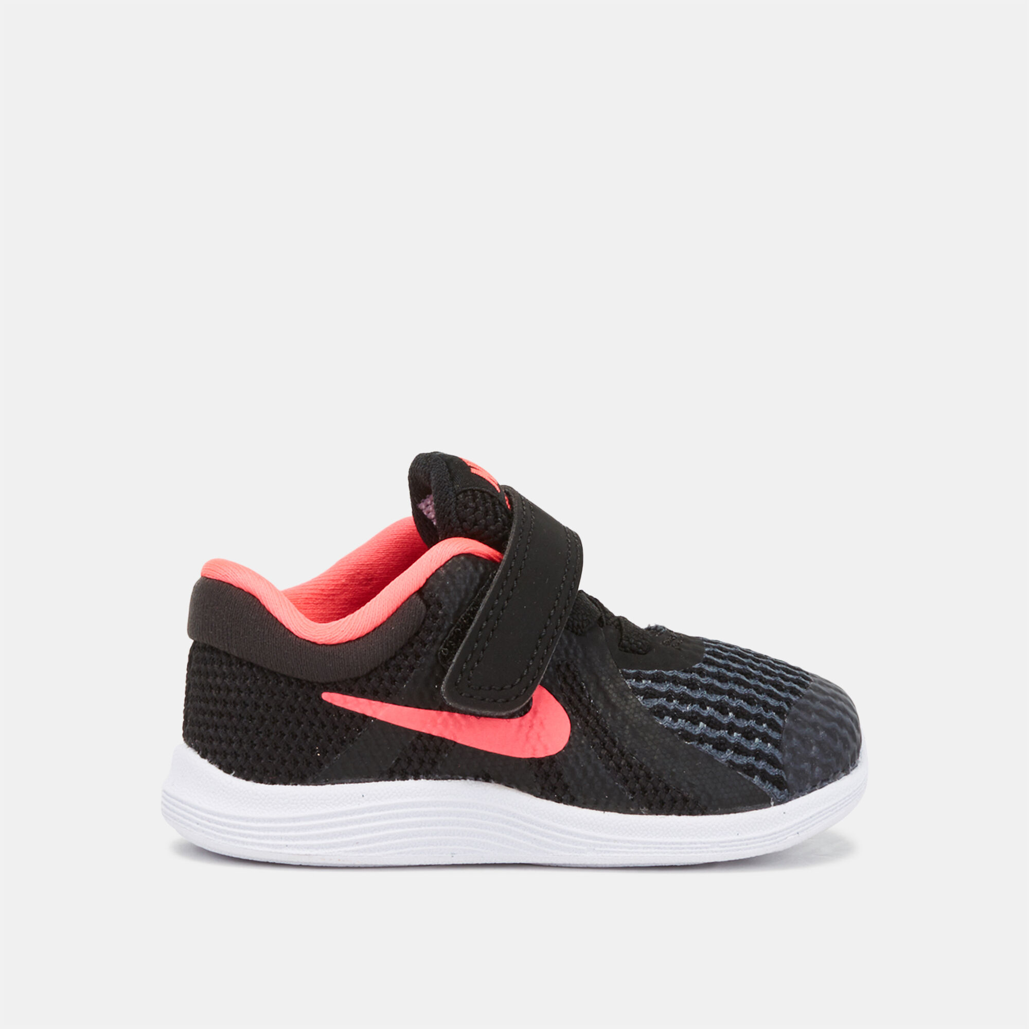Nike youth revolution 4 top