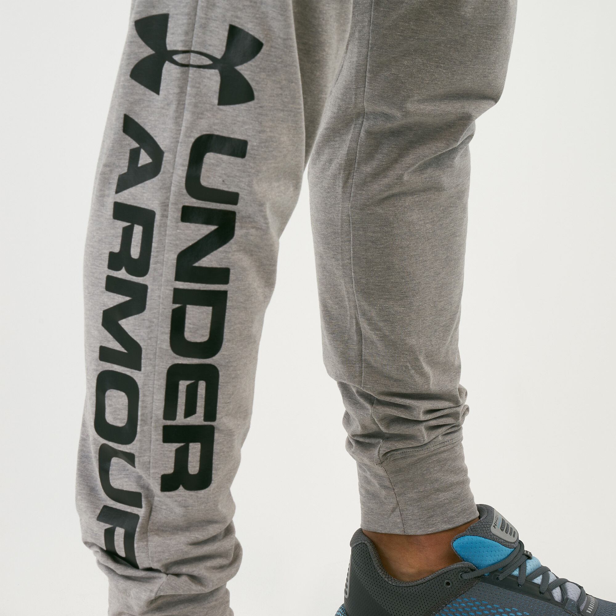 Men's ua sportstyle cotton graphic joggers deals