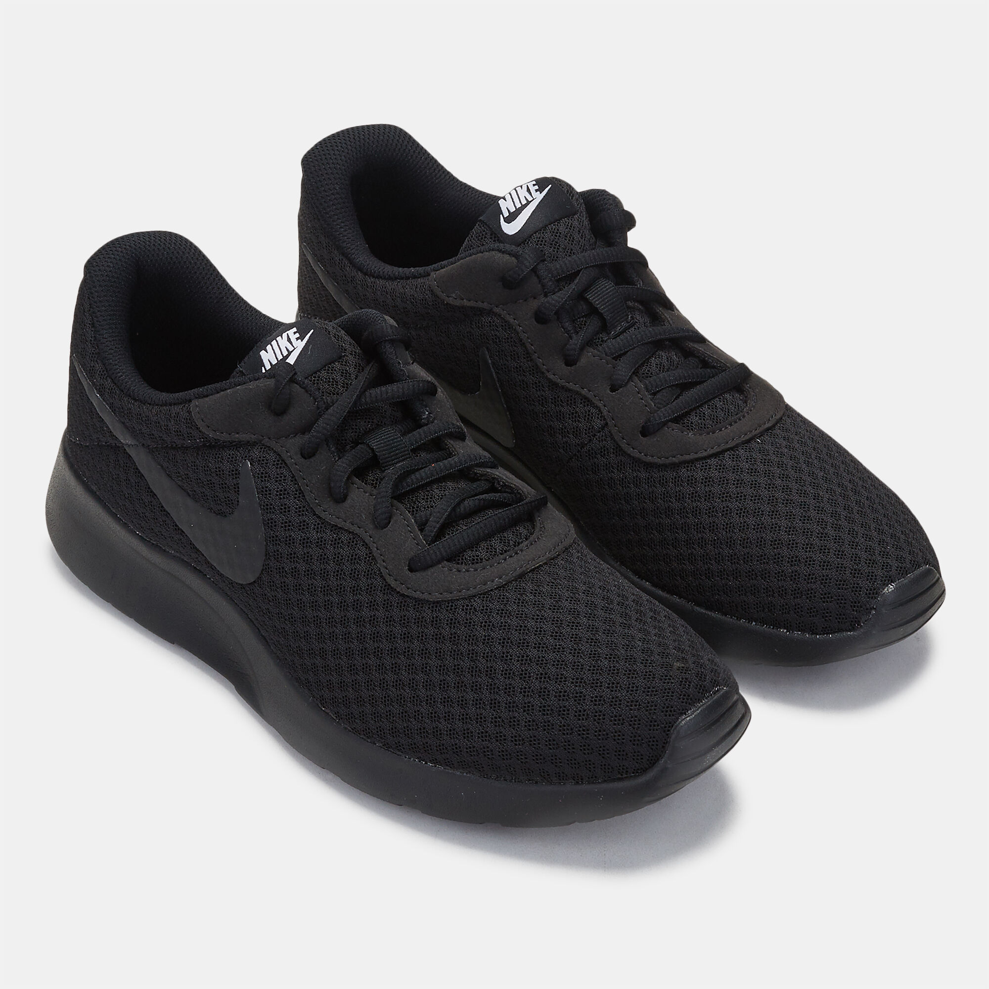 Tanjun all black hotsell
