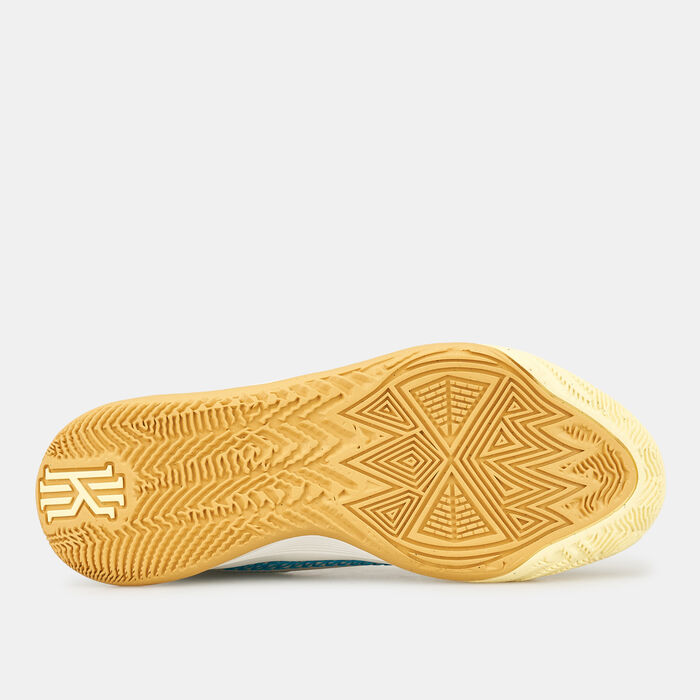 Nike Men's Kyrie Flytrap 6 Basketball Shoe White Nike Men's Kyrie Flytrap 6 Basketball Shoe White image number 4