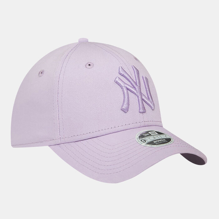 New Era Women's MLB New York Yankees League Essential 9FORTY Cap Purple New Era Women's MLB New York Yankees League Essential 9FORTY Cap Purple image number 3