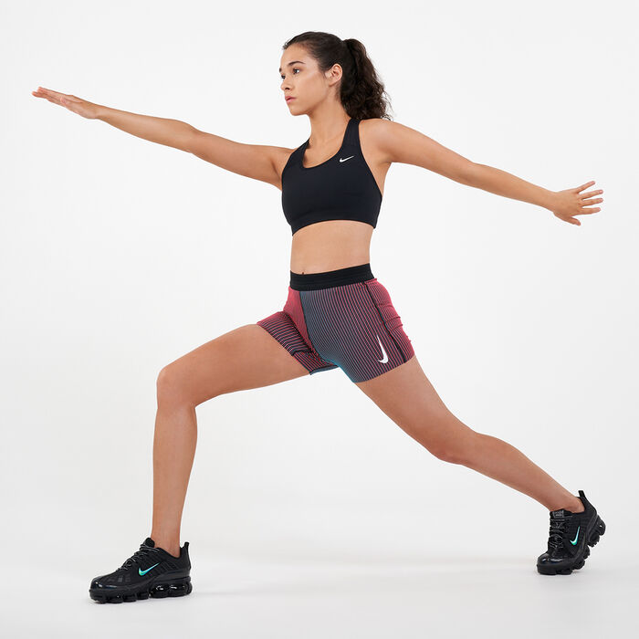 Women's Swoosh Sports Bra Women's Swoosh Sports Bra image number 2