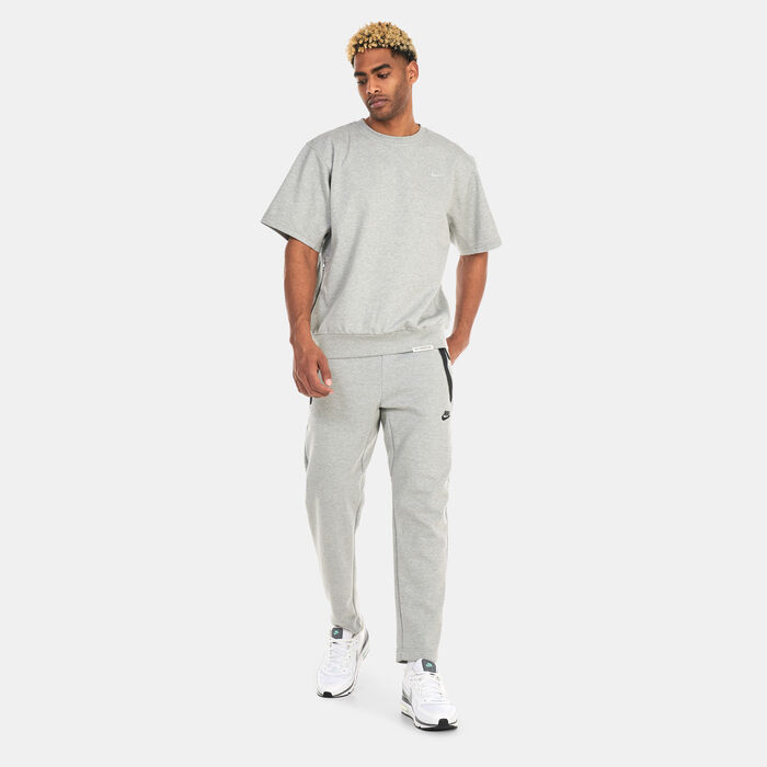 Nike Men's Dri-FIT Standard Issue T-Shirt Grey Nike Men's Dri-FIT Standard Issue T-Shirt Grey image number 2