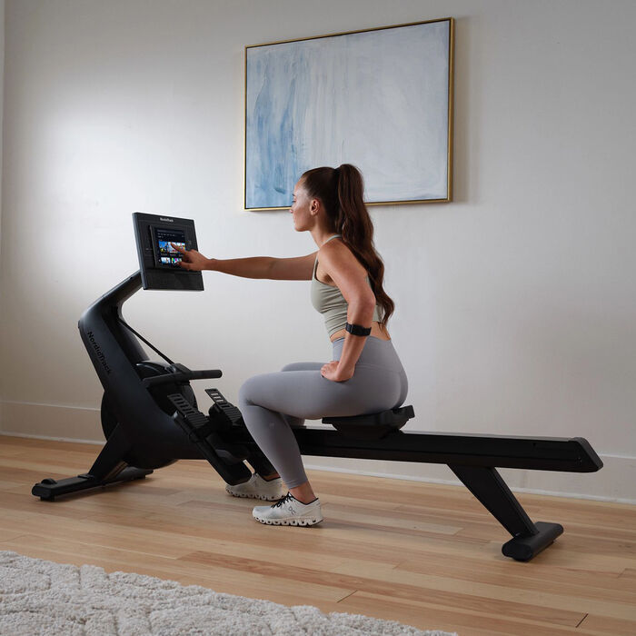 NordicTrack RW300 Rowing Machine Black NordicTrack RW300 Rowing Machine Black image number 3