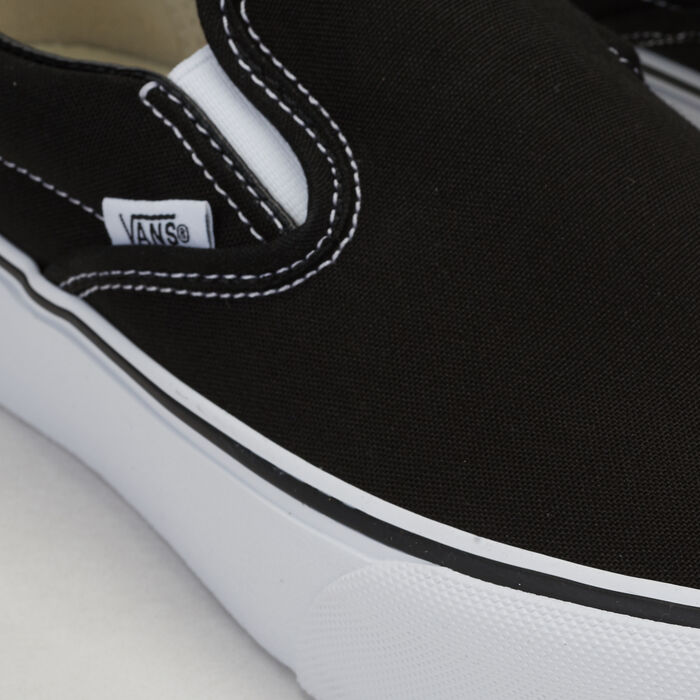 Vans Classic Platform Slip-on Unisex Shoe Black image number 4