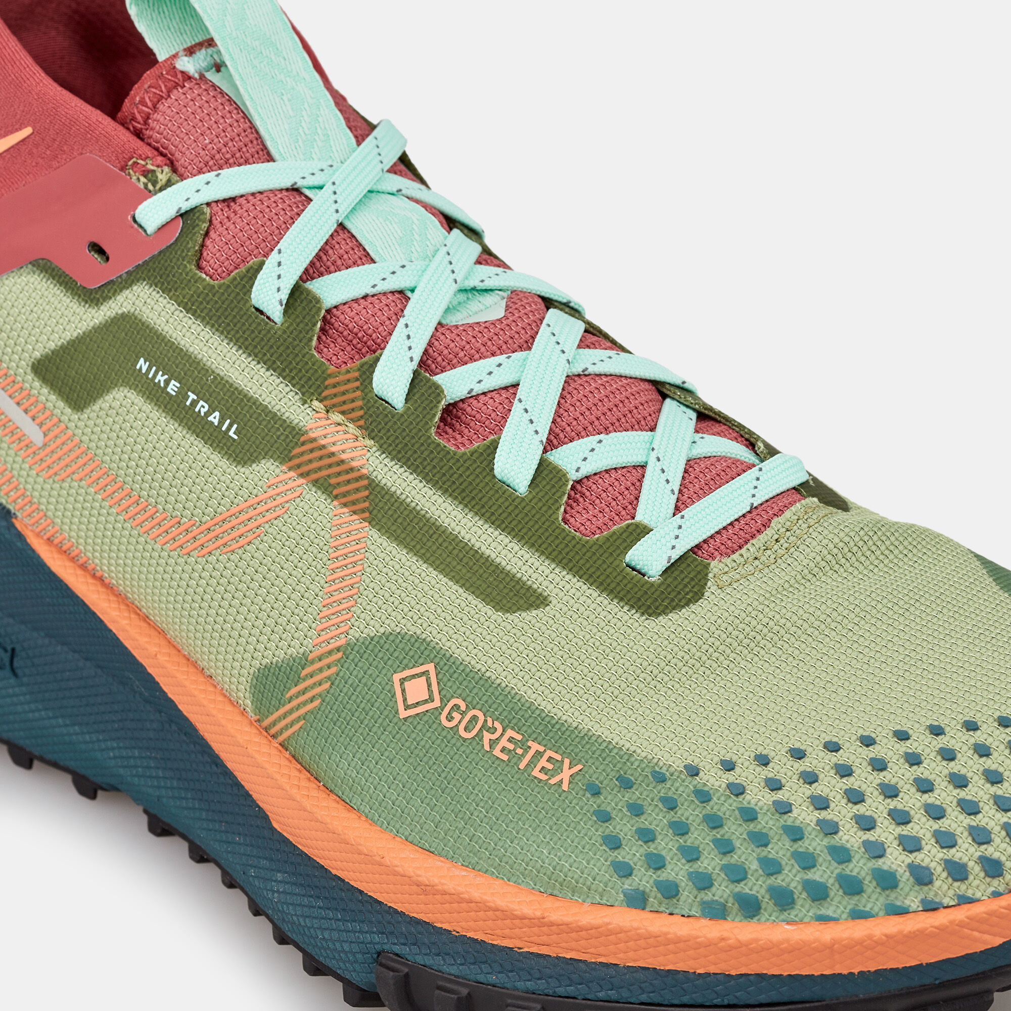 Women s Pegasus Trail 4 GORE TEX Shoe Green Nike in KSA SSS