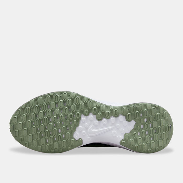 Nike Men's Revolution 7 Road Running Shoes Green Nike Men's Revolution 7 Road Running Shoes Green image number 2