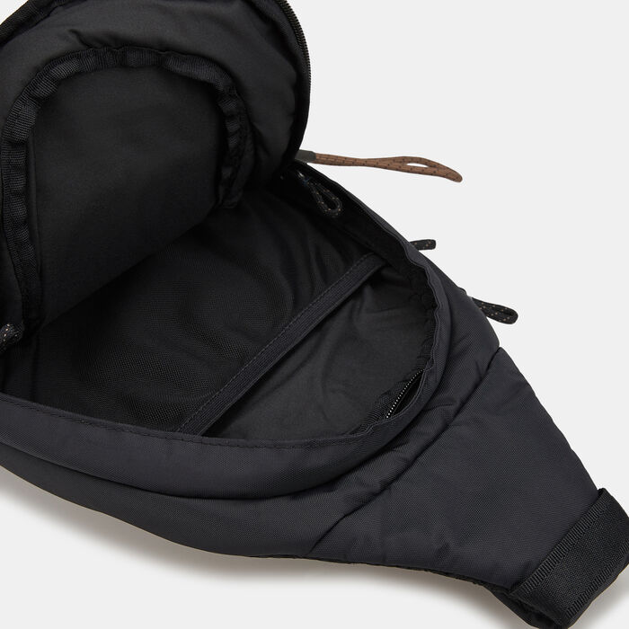 Nike Sportswear Essentials Sling Bag Black image number 3