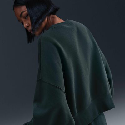 Nike Women's Sportswear Phoenix Fleece Sweatshirt Green