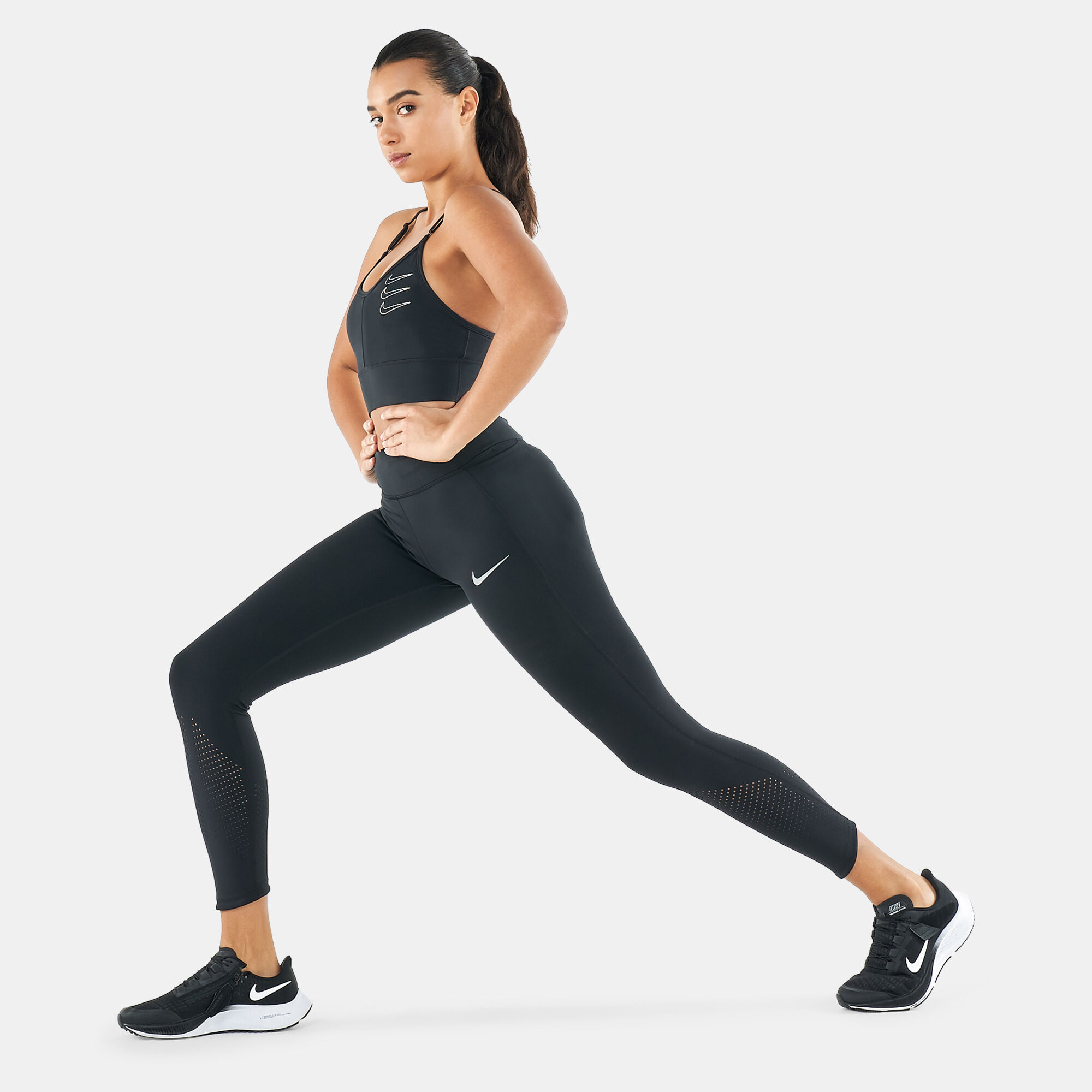 Nike training indy store light bra in black