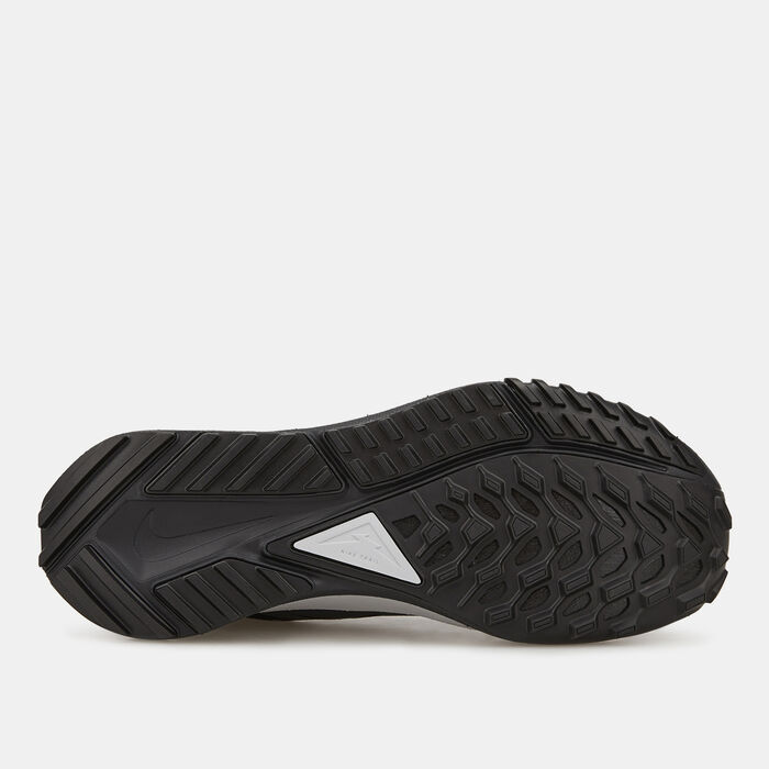 Nike Women's Pegasus Trail 4 GORE-TEX Shoe Black image number 3