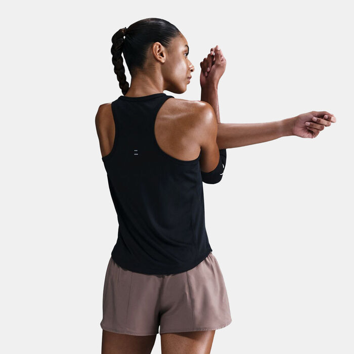 Nike Women's Tempo Dri-FIT Running Tank Top Black Nike Women's Tempo Dri-FIT Running Tank Top Black image number 1