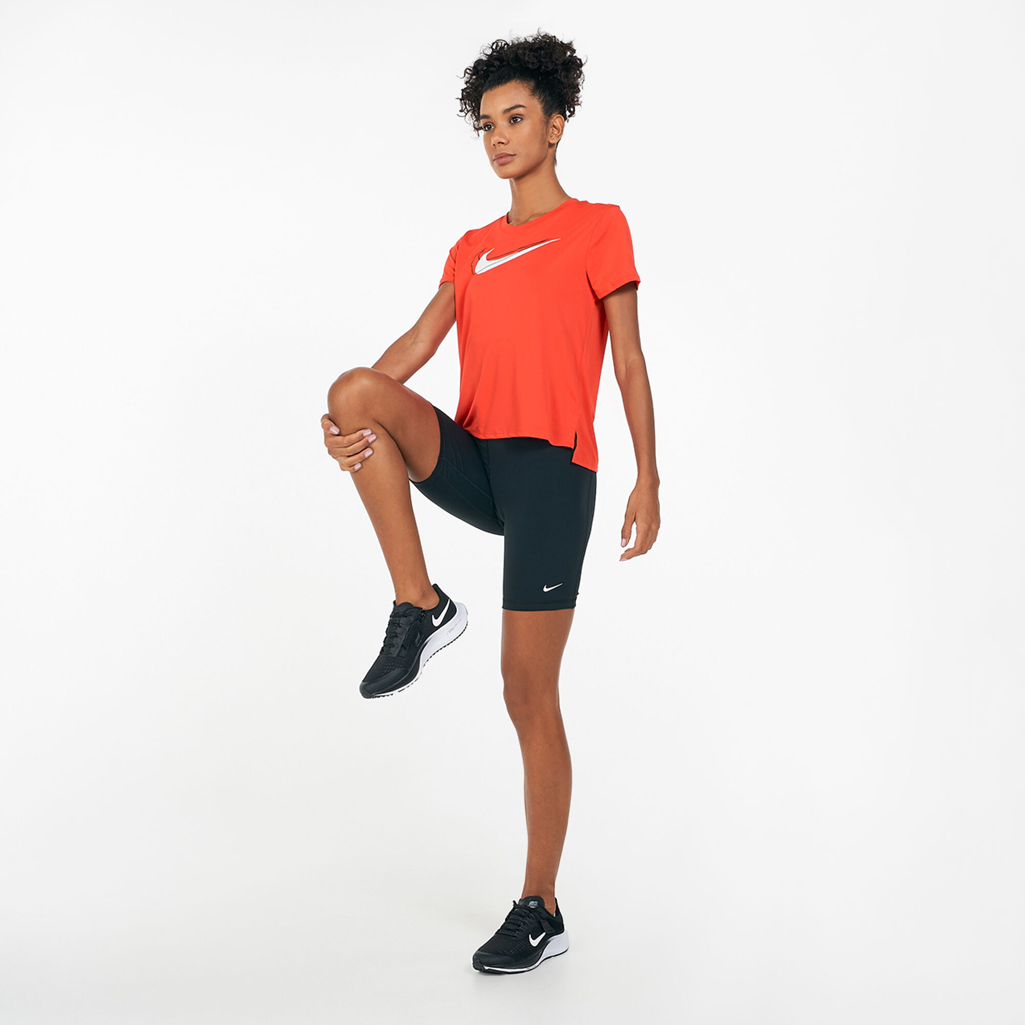 Nike women's sales 8 inch shorts