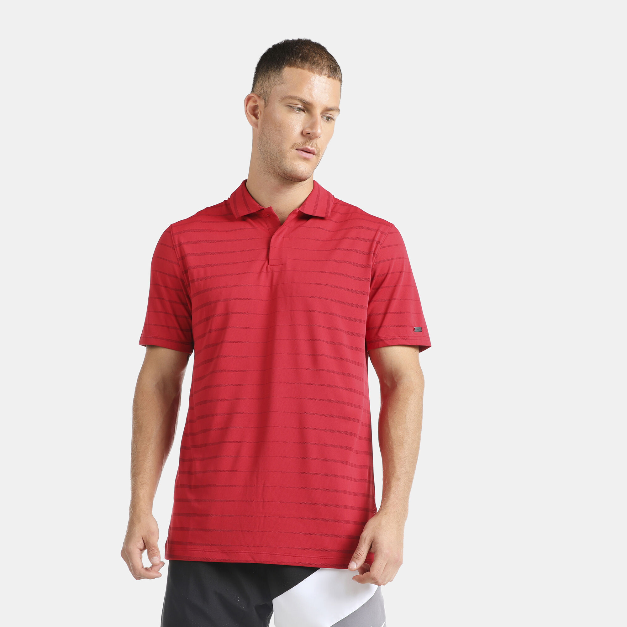 Tiger woods red hotsell nike golf shirt