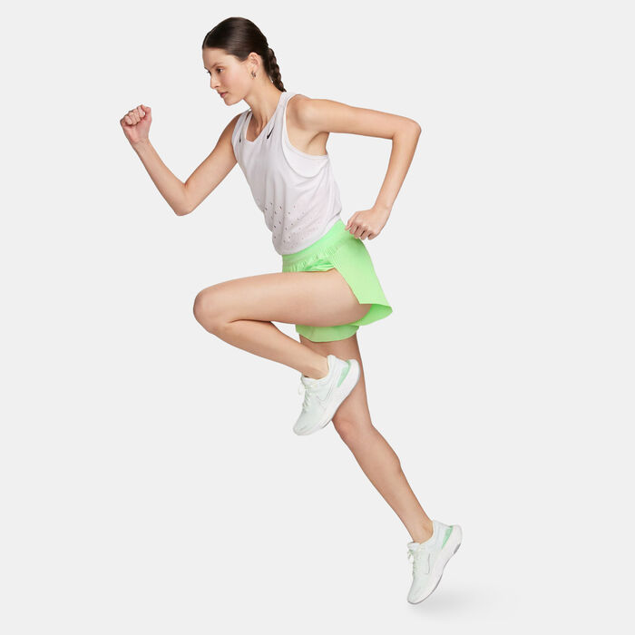 Nike Women's AeroSwift Dri-FIT ADV Mid-Rise Running Shorts Green Nike Women's AeroSwift Dri-FIT ADV Mid-Rise Running Shorts Green image number 1