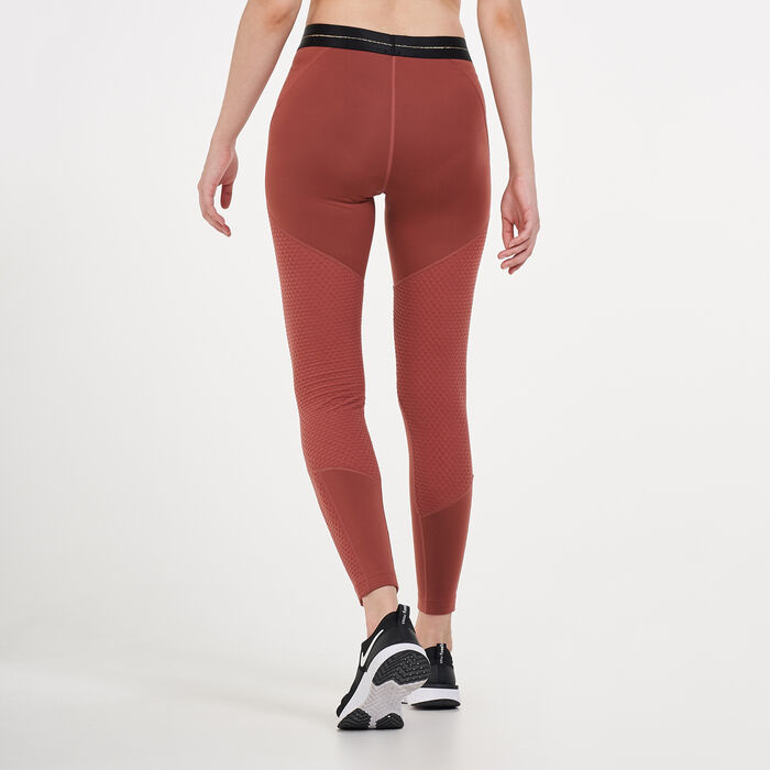 Buy Nike Women's Pro Icon Clash Leggings Red in KSA -SSS