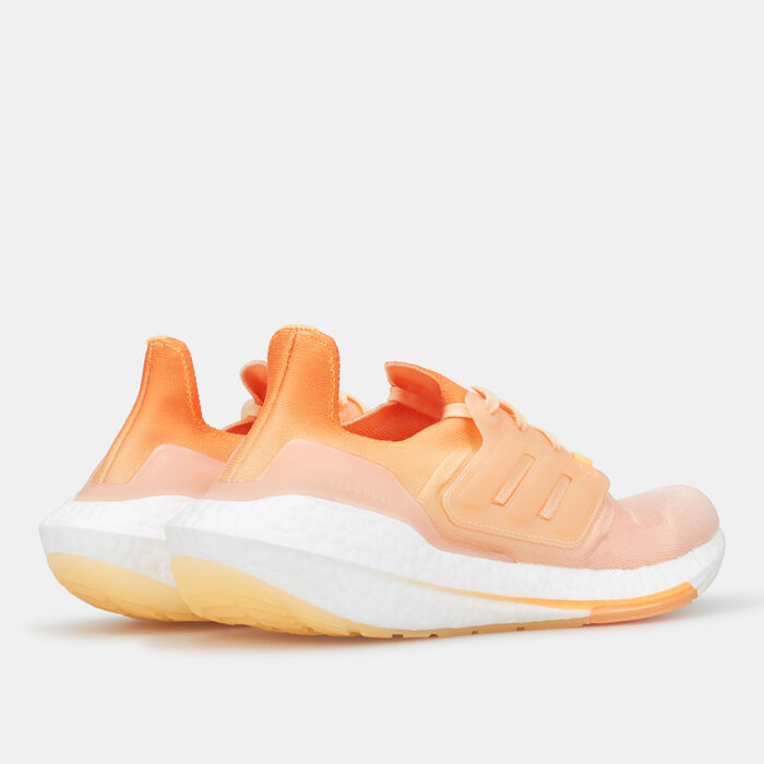 adidas Women's Ultraboost 22 Shoe Pink image number 3