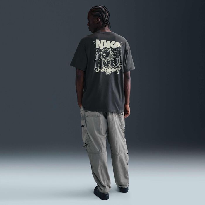 Nike Men's Max90 Basketball Graphic T-Shirt Grey Nike Men's Max90 Basketball Graphic T-Shirt Grey image number 4