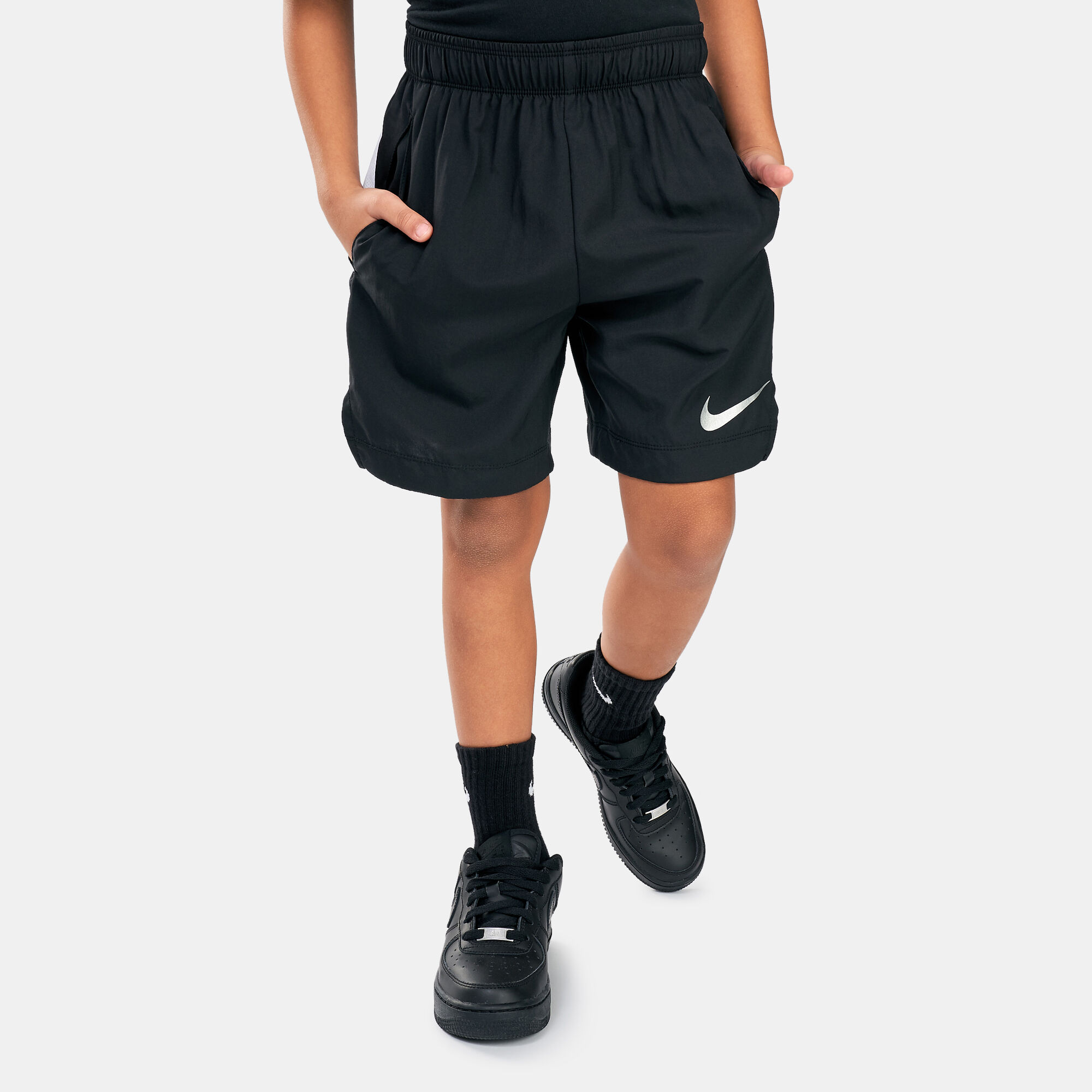 Boys nike online shorts black