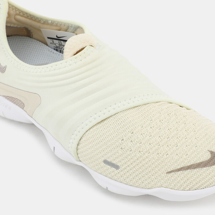 Women's Free RN Flyknit 3.0 Shoe Women's Free RN Flyknit 3.0 Shoe image number 4