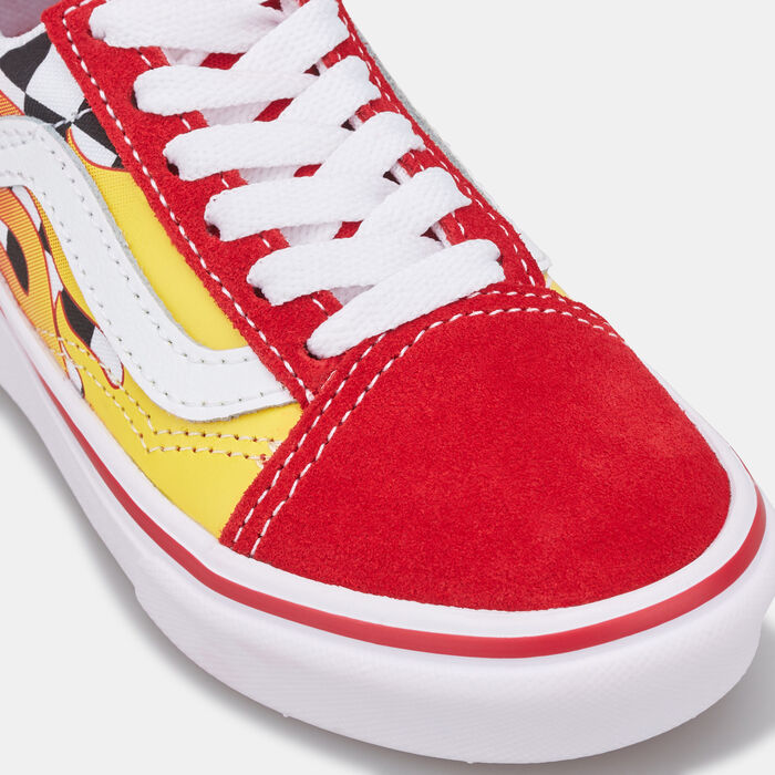 Vans Kids’ Flame ComfyCush Old Skool Unisex Shoe (Younger Kids) Red Vans Kids’ Flame ComfyCush Old Skool Unisex Shoe (Younger Kids) Red image number 4