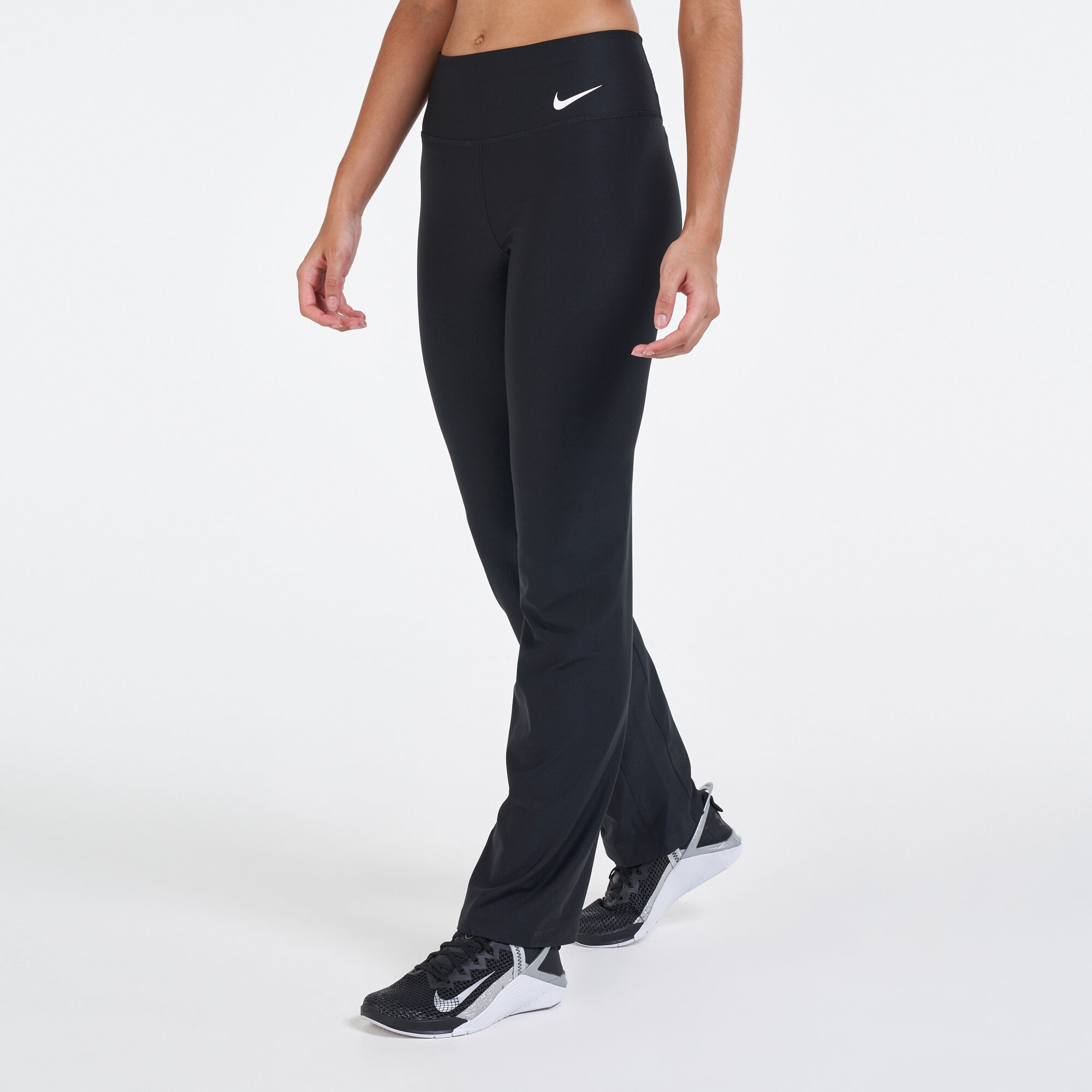 ligado Arábica dominio Buy Nike Women's Power Classic Gym Pants in Saudi Arabia | SSS