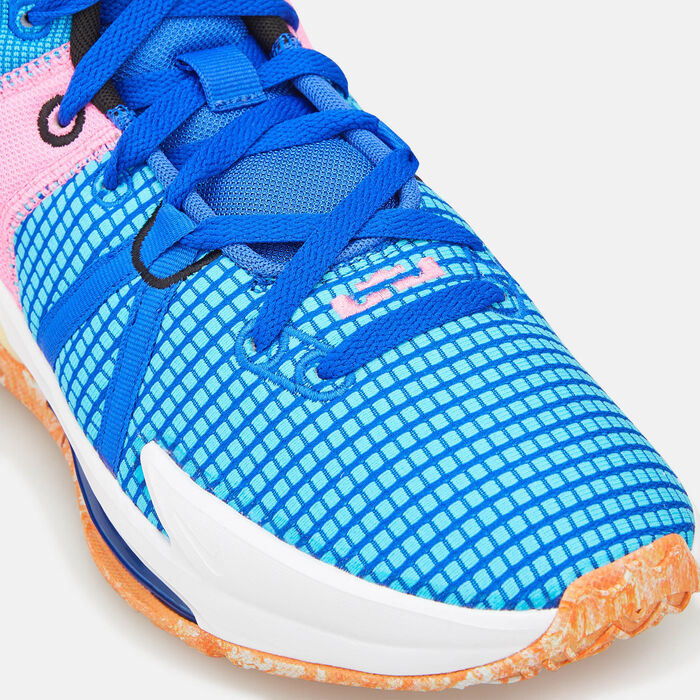 Nike Men's LeBron Witness 7 Basketball Shoe Blue image number 5