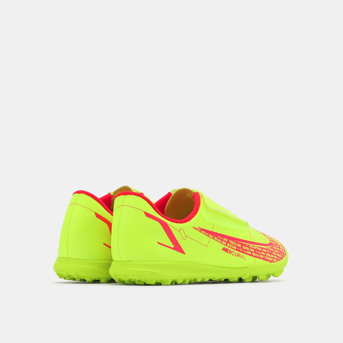 Nike Kids’ Mercurial Vapor 14 Club Turf Ground Football Shoe yellow Nike Kids’ Mercurial Vapor 14 Club Turf Ground Football Shoe yellow image number 2