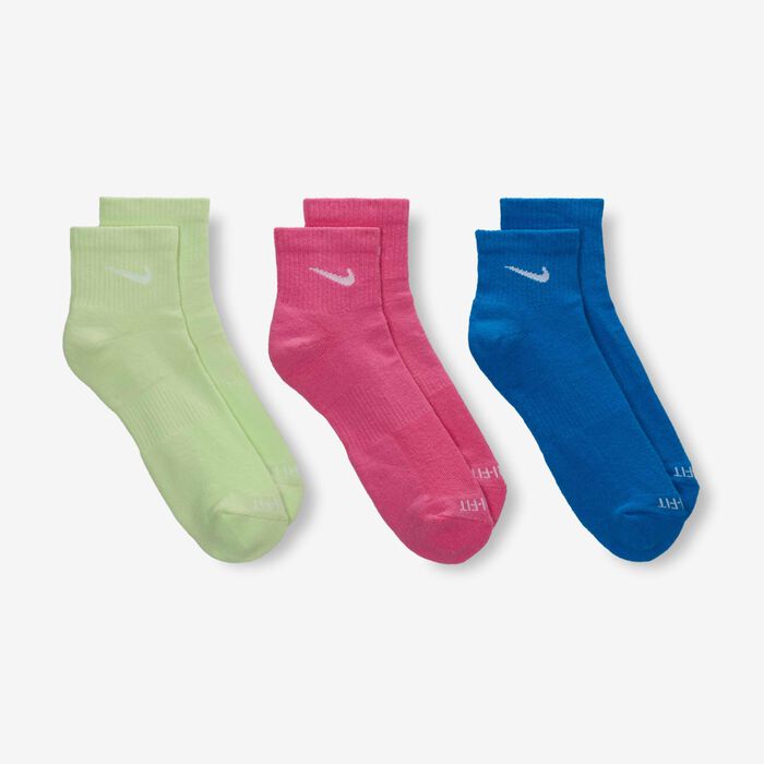 Nike Everyday Plus Cushioned Training Ankle Socks (3 Pairs) Multi-Color Nike Everyday Plus Cushioned Training Ankle Socks (3 Pairs) Multi-Color image number 2