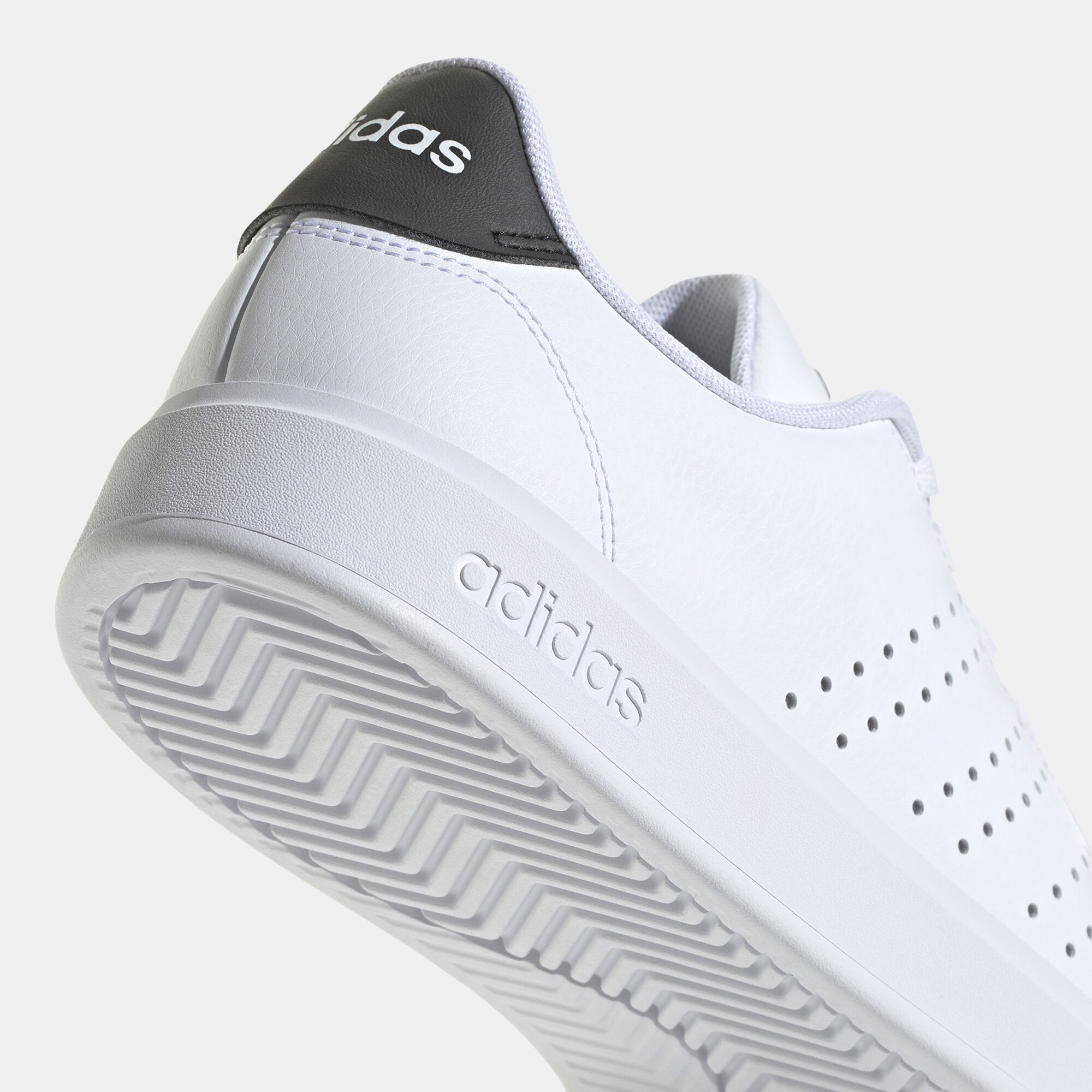 F99252 adidas store