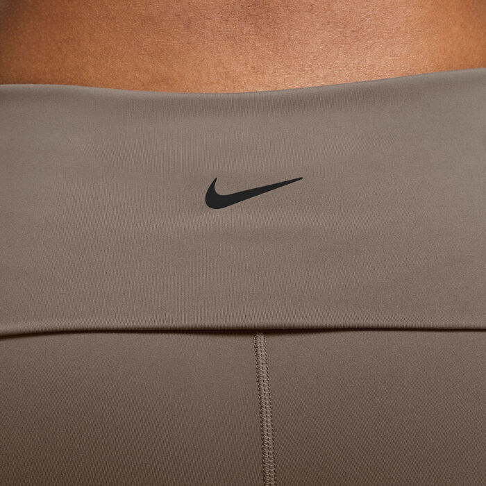 Nike Women's One Dri-FIT Fold-Over Yoga Pants Brown Nike Women's One Dri-FIT Fold-Over Yoga Pants Brown image number 2