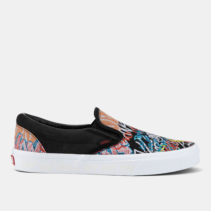 Vans Classic Unisex Slip-On Shoes Black Vans Classic Unisex Slip-On Shoes Black image number 0