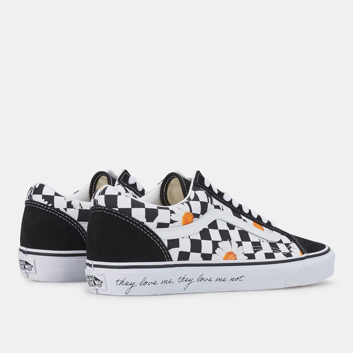 Vans Love Me/ Love Me Not Old Skool Unisex Shoe Black Vans Love Me/ Love Me Not Old Skool Unisex Shoe Black image number 2