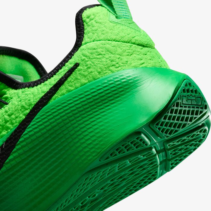 Nike Men's LeBron TR 1 Training Shoes Green Nike Men's LeBron TR 1 Training Shoes Green image number 7