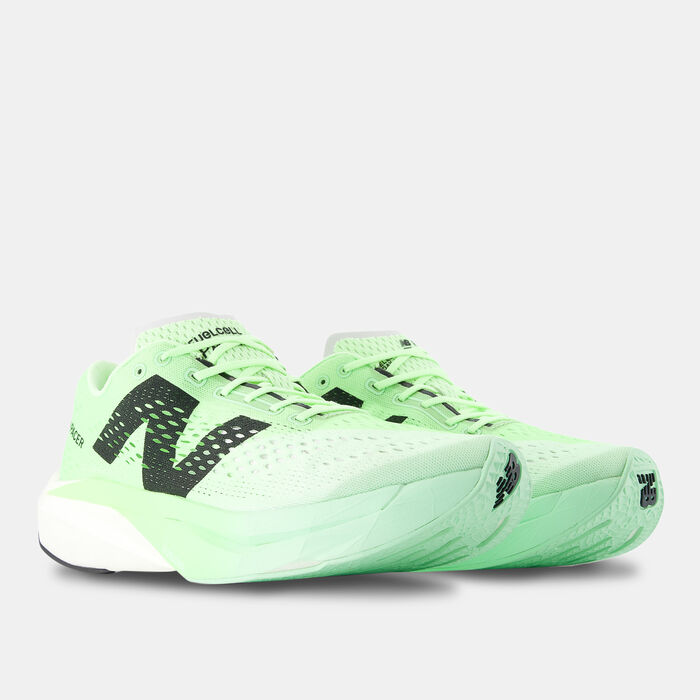 New Balance Men's FuelCell SuperComp Pacerv2 Shoes Green image number 1
