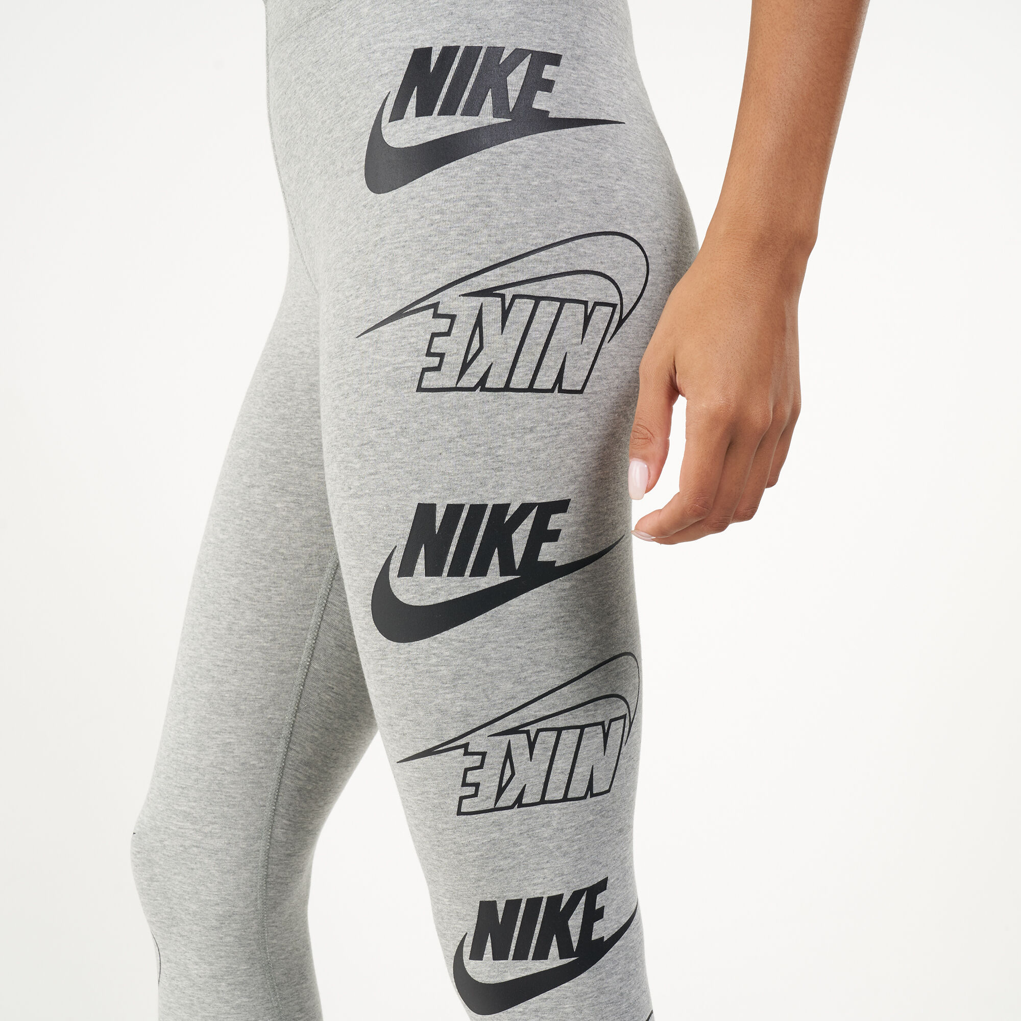 Leg a see outlet
