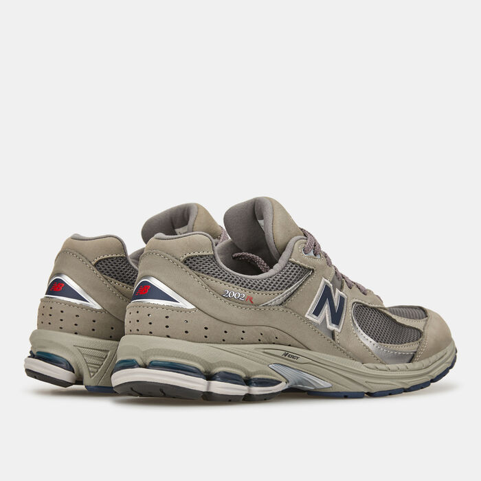New Balance Men's 2002R Shoes Grey New Balance Men's 2002R Shoes Grey image number 2