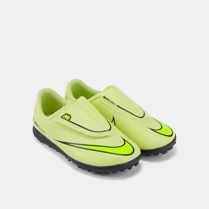 Nike Kids' Mercurial Vapor 16 Club Turf Ground Football Shoes Green image number 1