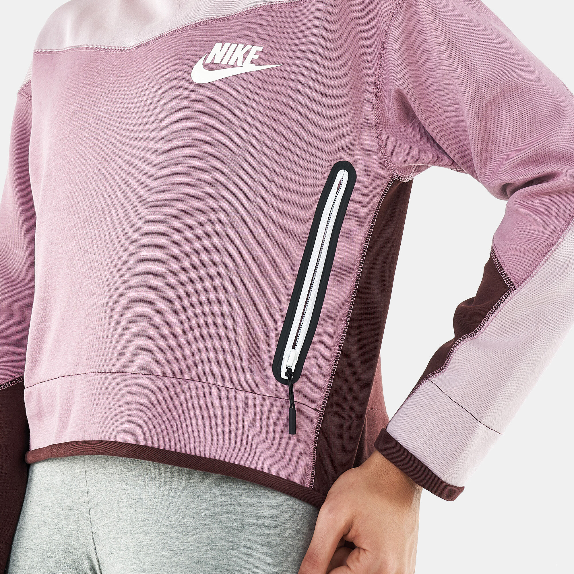 Nike sportswear tech sale fleece women's crew