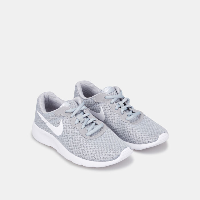 Nike Kids’ Tanjun Running Shoe (Older Kids) Grey Nike Kids’ Tanjun Running Shoe (Older Kids) Grey image number 1
